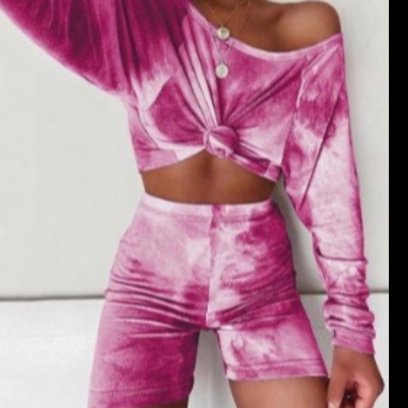 Tie dye short set. Long sleeve top, biker short. - Picture 5 of 10